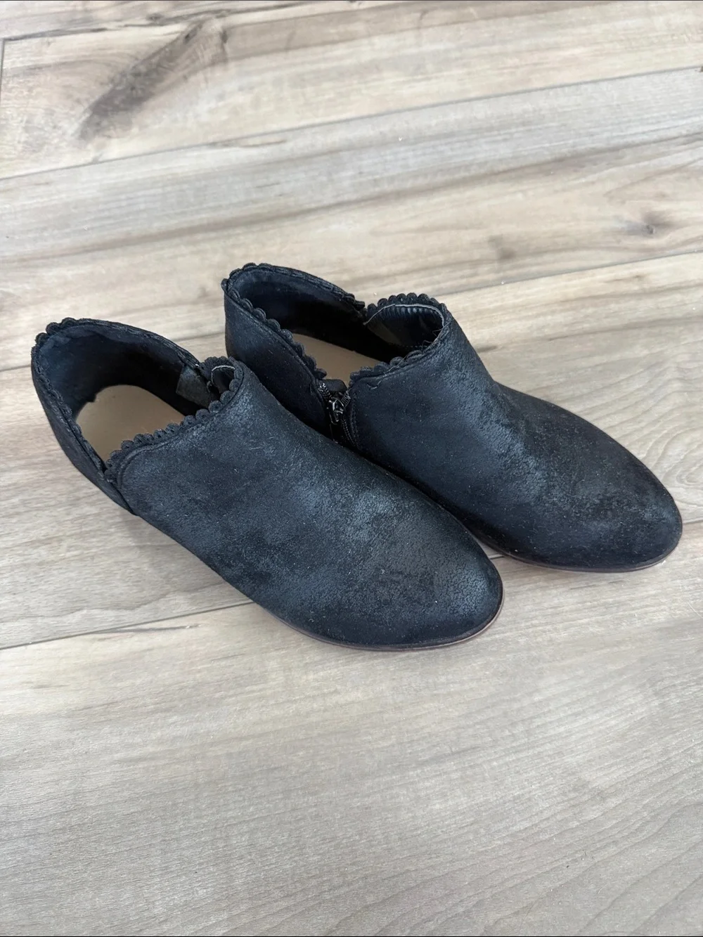 Women’s Black Suede Ankle Booties with Scalloped Edge Size 7